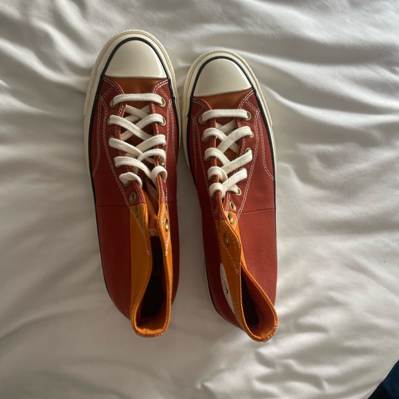 Red/brown converse NEW - Picture 3 of 5